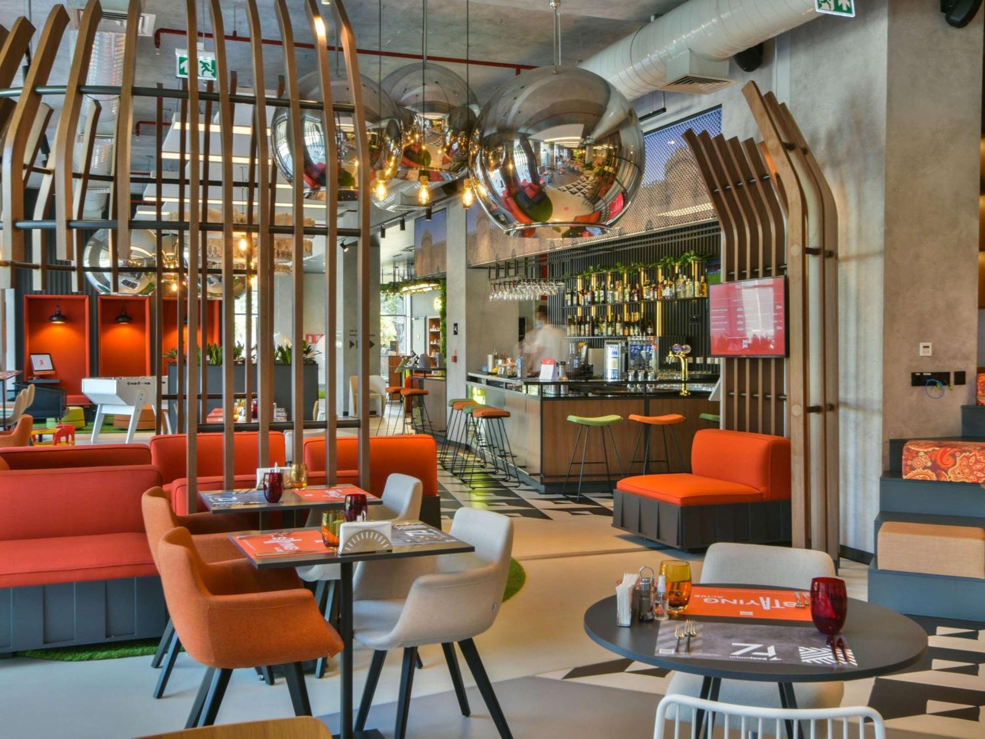 Ibis Baku City Buitenkant foto