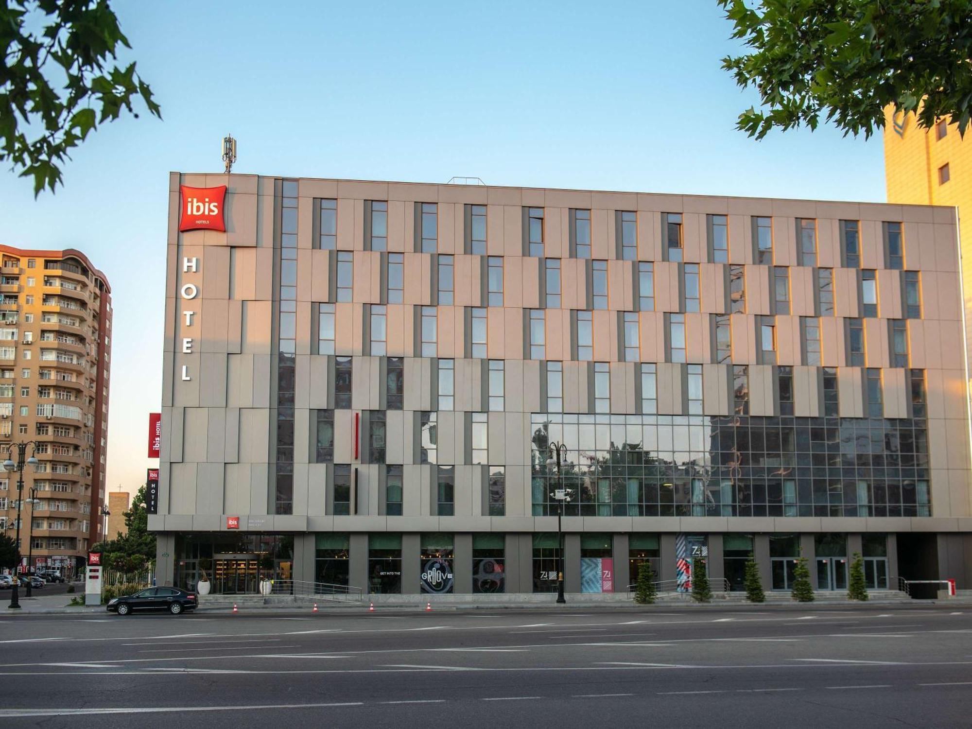 Ibis Baku City Buitenkant foto
