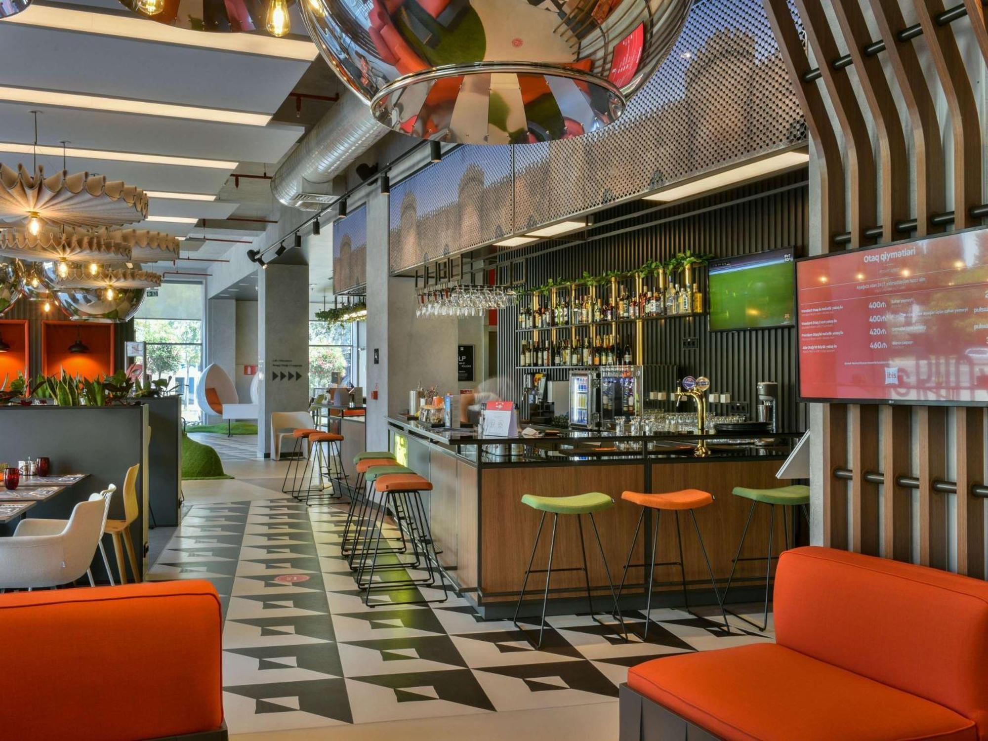 Ibis Baku City Buitenkant foto