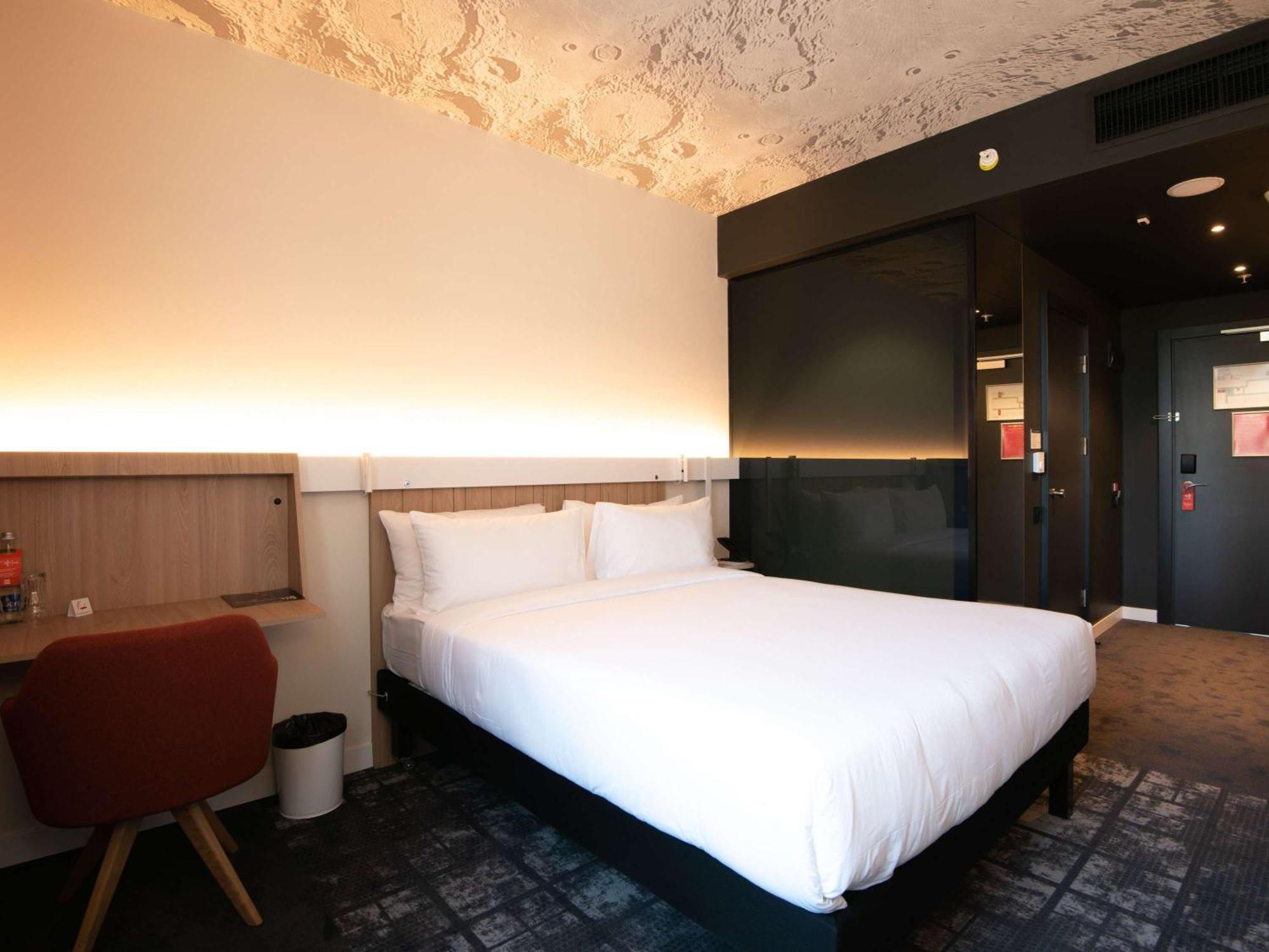 Ibis Baku City Buitenkant foto